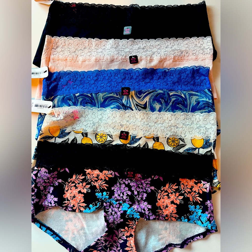 La Senza •XL • Boy Short Panty!• 5 Pack!